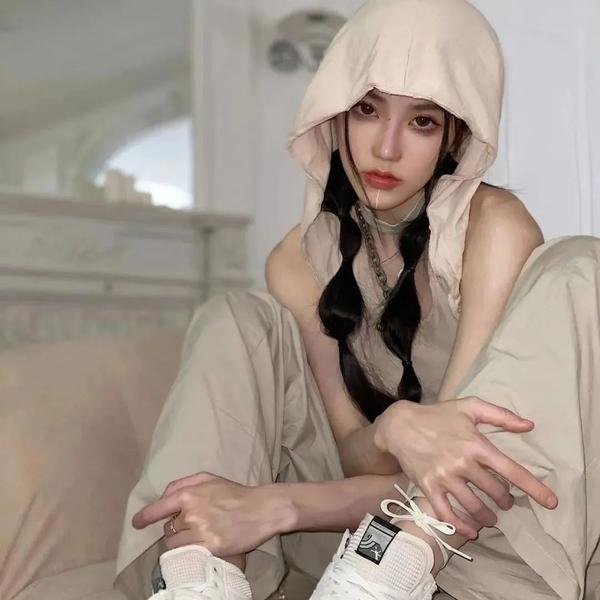 暗红